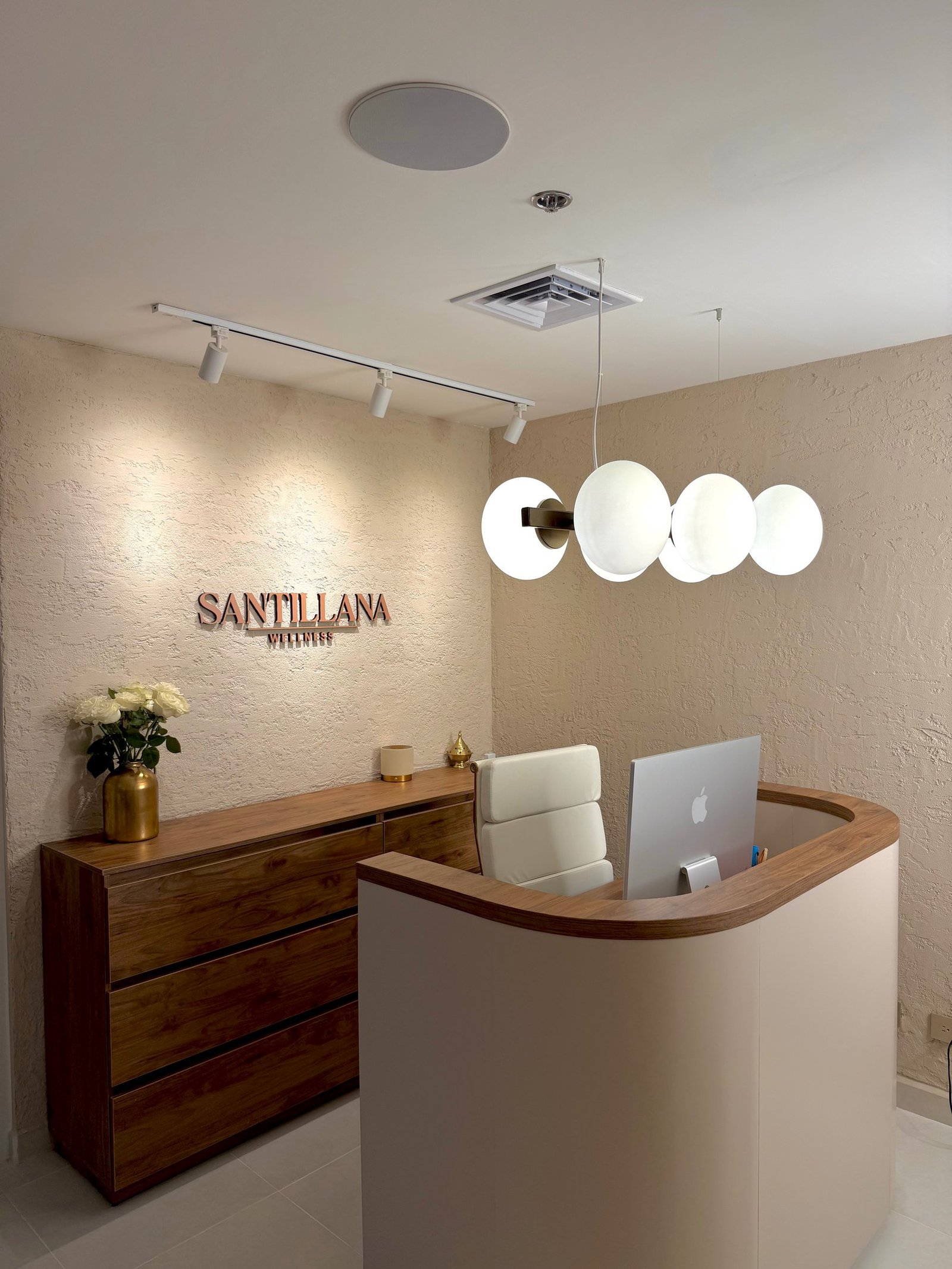 Recepción de Santillana Wellness en Edificio Bio26, Las Palmas
